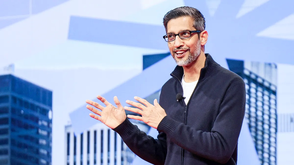 <p>El director ejecutivo de Google y Alphabet, Sundar Pichai, habla durante una sesión inaugural sobre cómo Google está implementando la inteligencia artificial, durante la National Retail Federation (NRF) 2026: Retails Big Show, en la ciudad de Nueva York, Estados Unidos, el 11 de enero de 2026 - REUTERS/ KYLIE COOPER</p>
