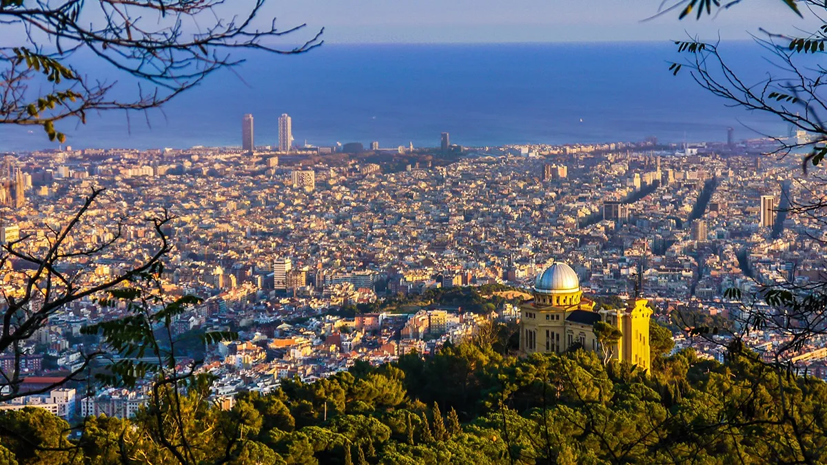 Barcelona - PHOTO/PIXABAY