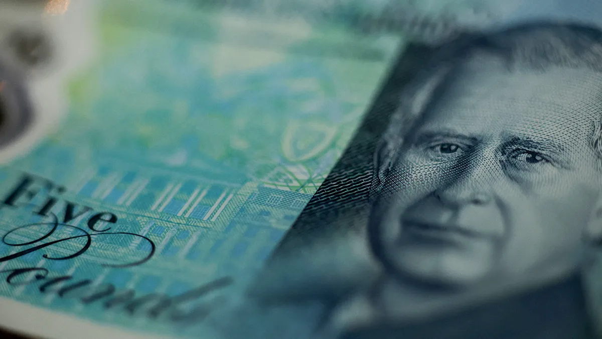 <p paraid="1451777087" paraeid="{16f9c3ca-b8d8-4a0a-9790-4055afd11a90}{217}">Billete de cinco libras británicas - REUTERS/ PHIL NOBLE</p>
