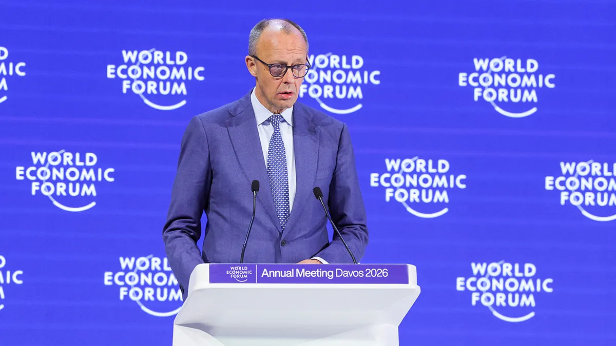 El canciller alemán Friedrich Merz asiste a la 56ª reunión anual del Foro Económico Mundial (WEF) en Davos, Suiza, el 22 de enero de 2026 - REUTERS/ DENIS BALIBOUSE