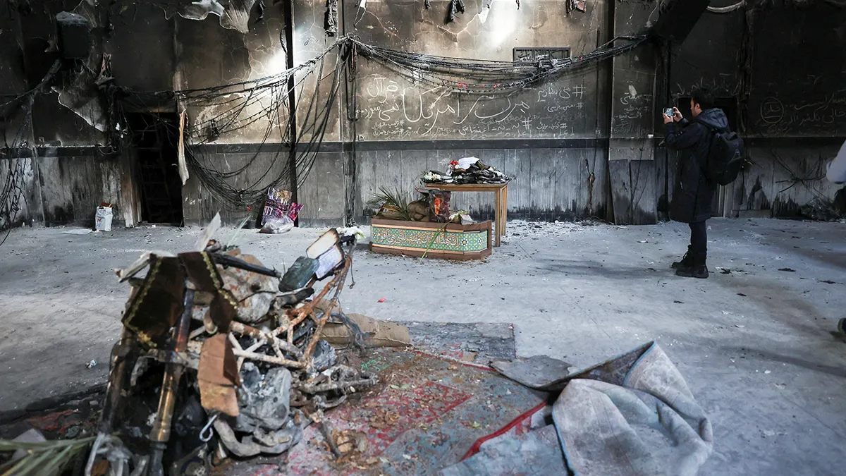 <p>Una mezquita incendiada durante las protestas en Irán, en Teherán, Irán, el 21 de enero de 2026 - Majid Asgaripour/WANA (Agencia de Noticias de Asia Occidental) a través de REUTERS</p>
